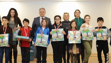 Bursa'da 'Resfebe Yarışması'nda ödüller sahiplerini buldu